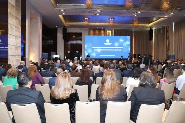 Səhiyyə Nazirliyi əczaçılıq sektoru ilə bağlı layihəsinin təqdimatını keçirib