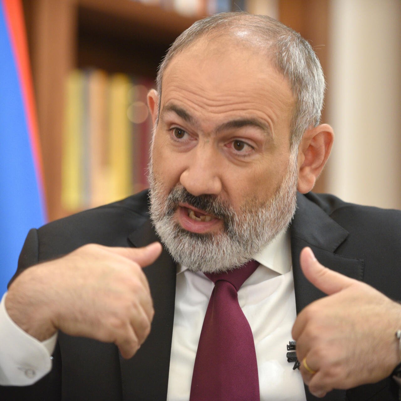 Erməni siyasətçi Paşinyan hakimiyyətini siyasi təqibdə suçlayır