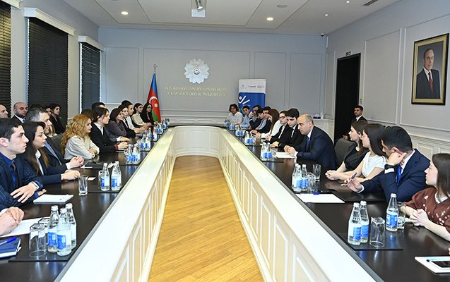 Emin Əmrullayev “Maarifçi”lərlə görüşdü - Foto
