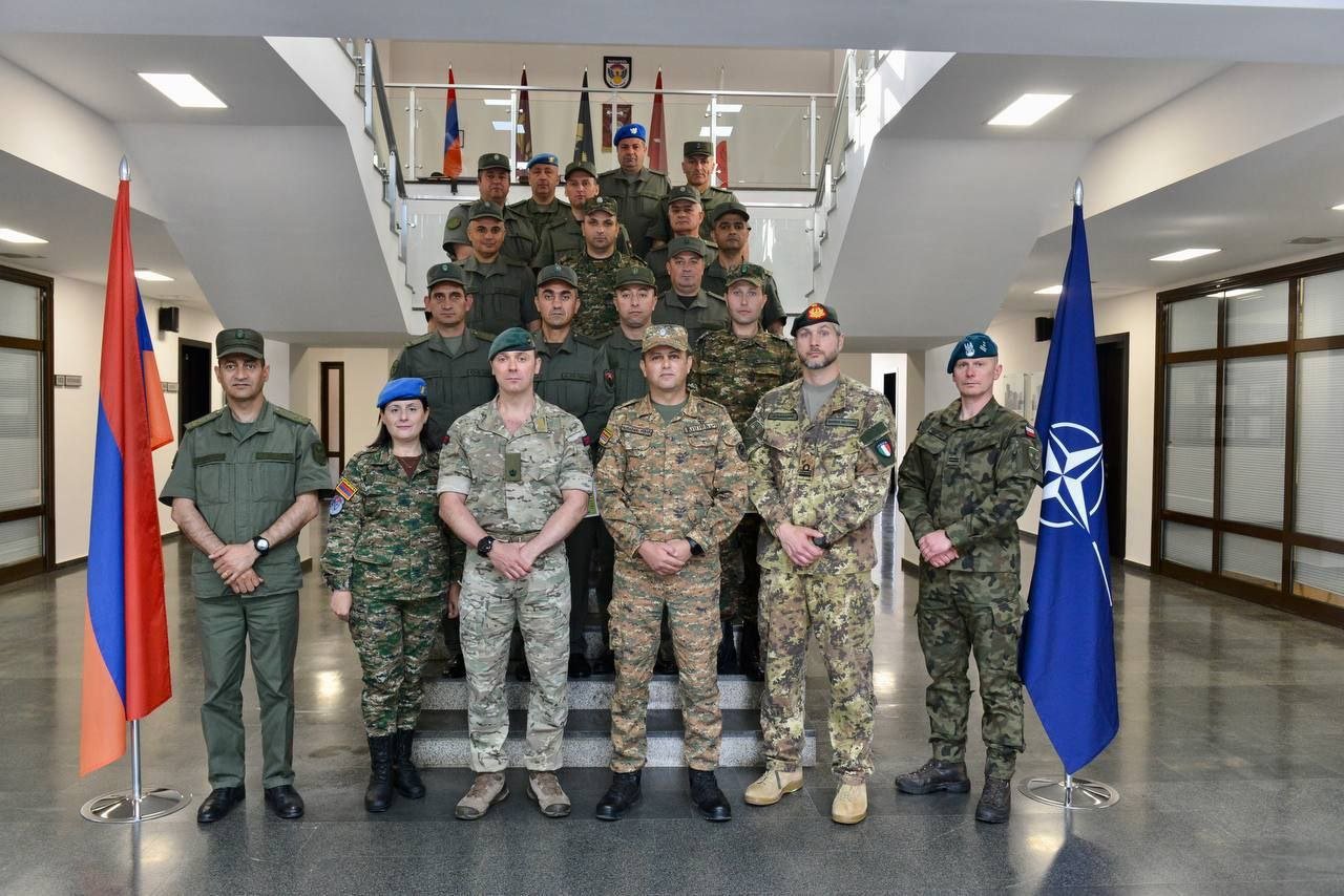 NATO Ermənistan ordusu üçün təlim keçdi - FOTO