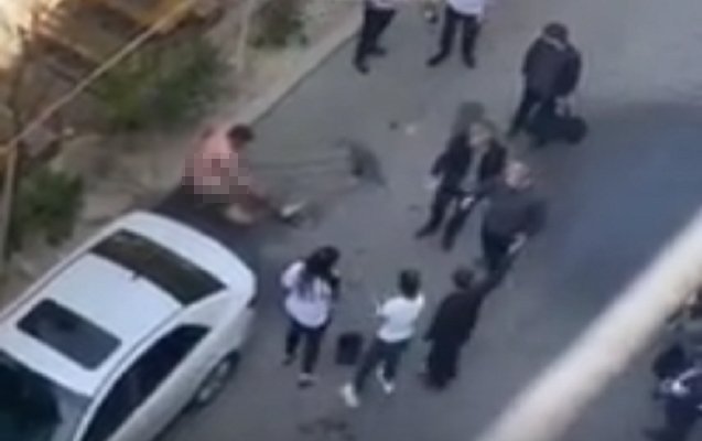 Bakıda kişi özünü küçədə yandırdı
