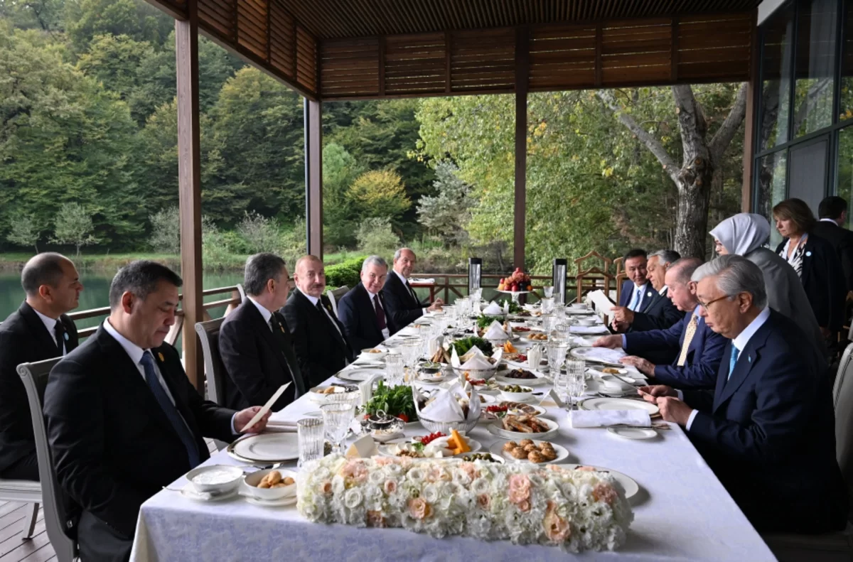 Qəbələdə TDT-nin Zirvə Görüşündə iştirak edən dövlət və hökumət başçılarının şərəfinə rəsmi nahar verilib