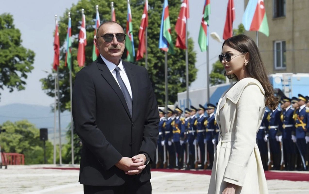 Mehriban Əliyeva Prezidenti belə təbrik etdi