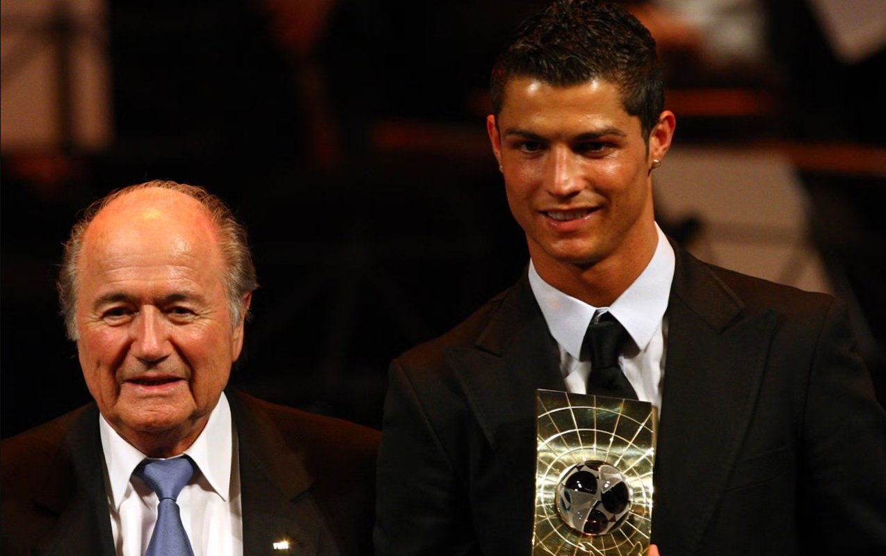 Ronaldo ilə bağlı FIFA-nı topa tutdu