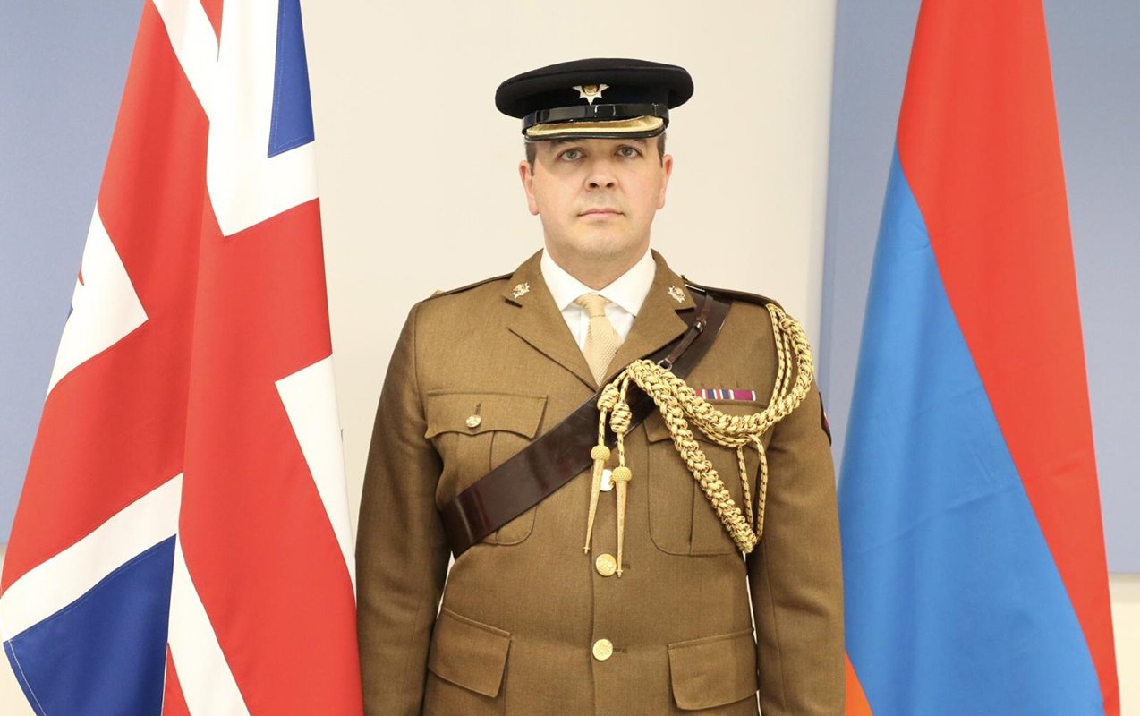 Britaniya Ermənistana ilk dəfə hərbi attaşe təyin edib