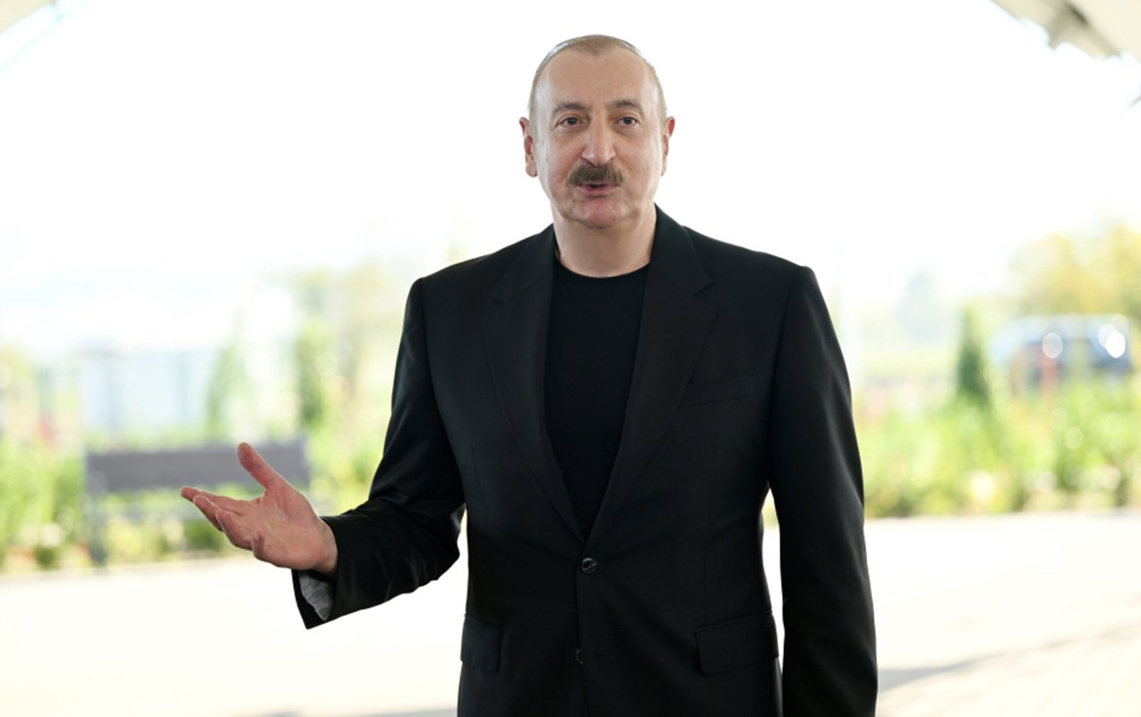 Prezident ailəsi ilə “Ağ Şəhər”də olub