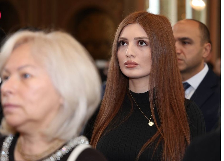 Dəhşətli qəzanın şahidi olan bələdçilər də təqdimata qatıldı – Fotolar