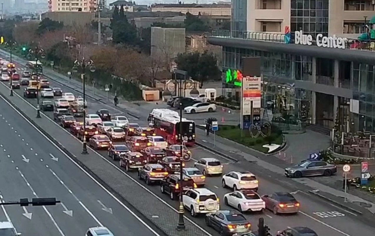 Bu yollarda tıxac var - Siyahı