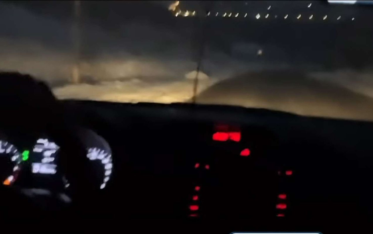 “Hyundai” yol kənarındakı maşına çırpıldı - Sürücü öldüformalaşdı”